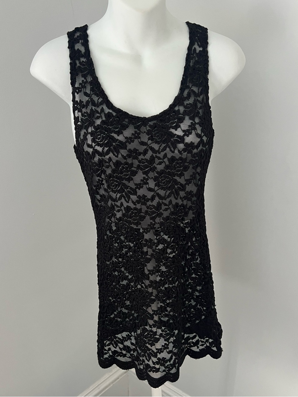 bebe vintage Y2K Black Floral Lace Scoop Neck Tank Sz. S